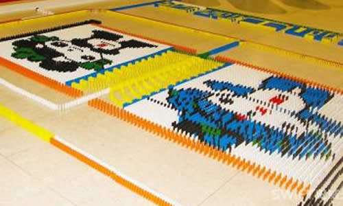 多米诺骨牌 一日